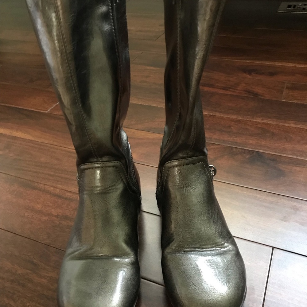 Nordstrom brand metallic knee high boots Size 3.